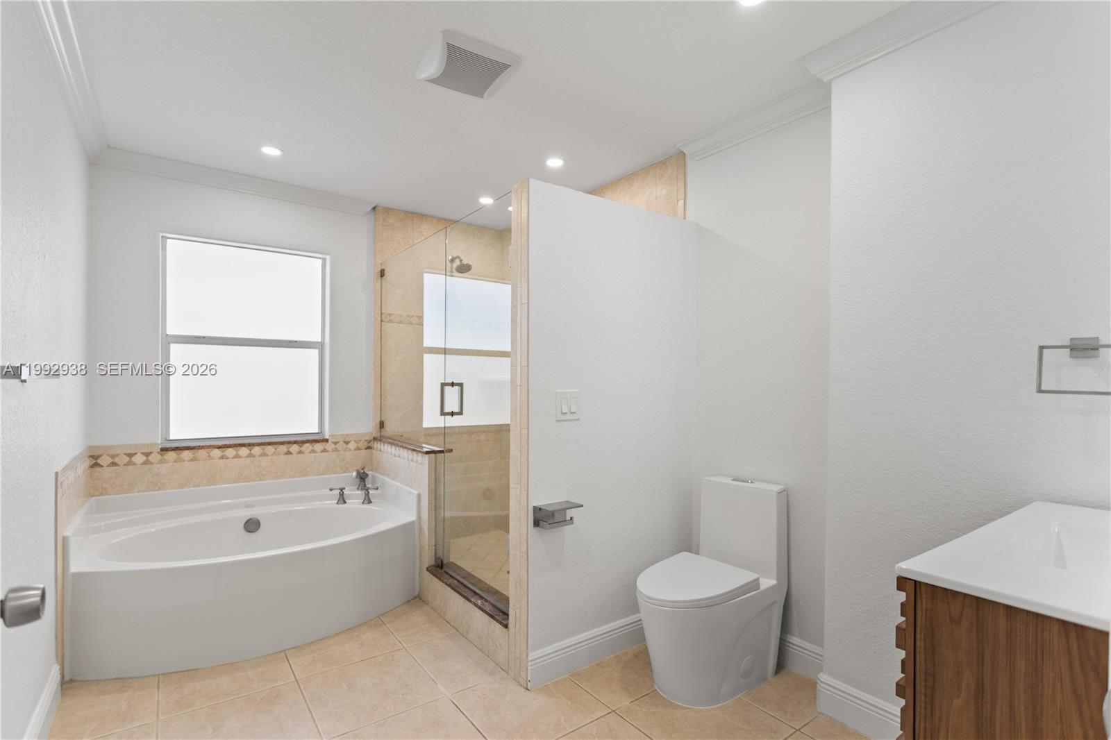 405 SE 4th Ter Dania Beach, FL 33004