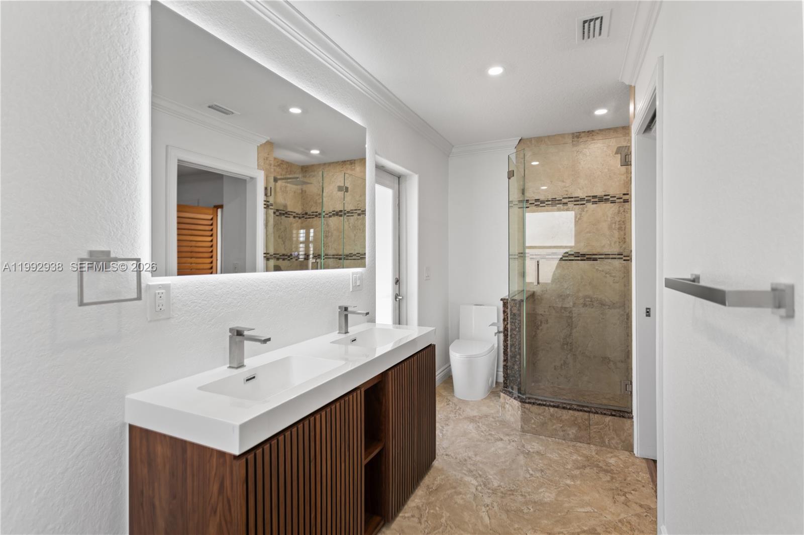 405 SE 4th Ter Dania Beach, FL 33004