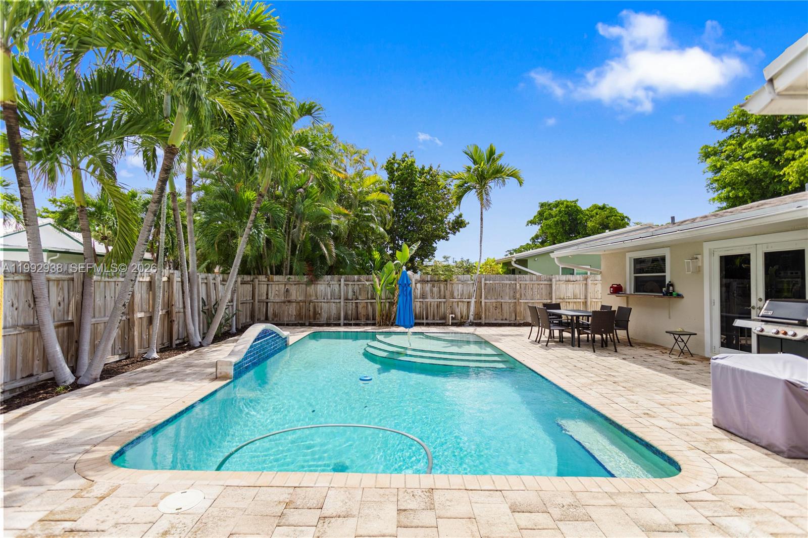 405 SE 4th Ter Dania Beach, FL 33004