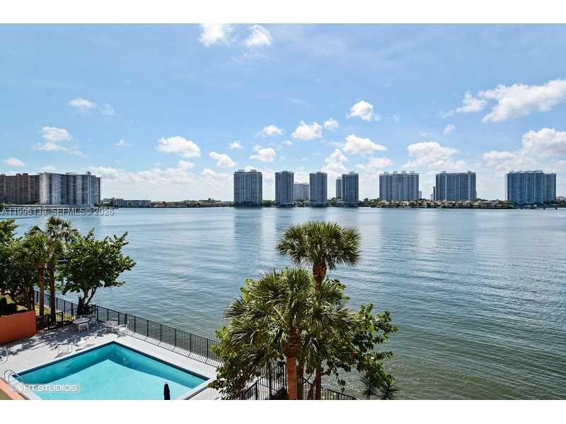 17878 N Bay Rd #307 Sunny Isles Beach, FL 33160