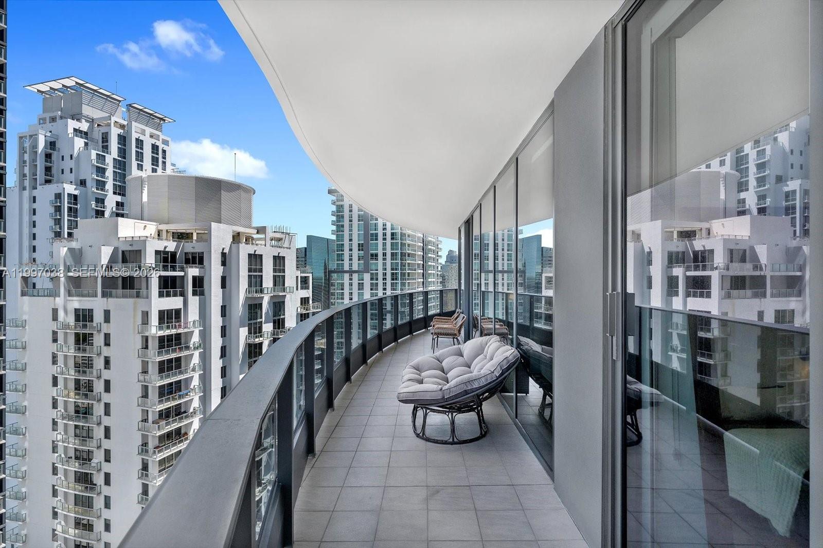 image Brickell Flatiron15