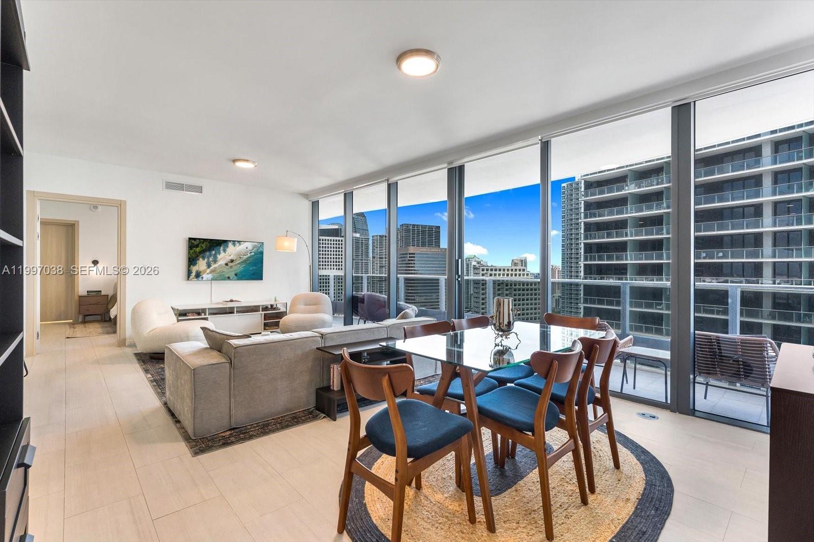 image Brickell Flatiron5
