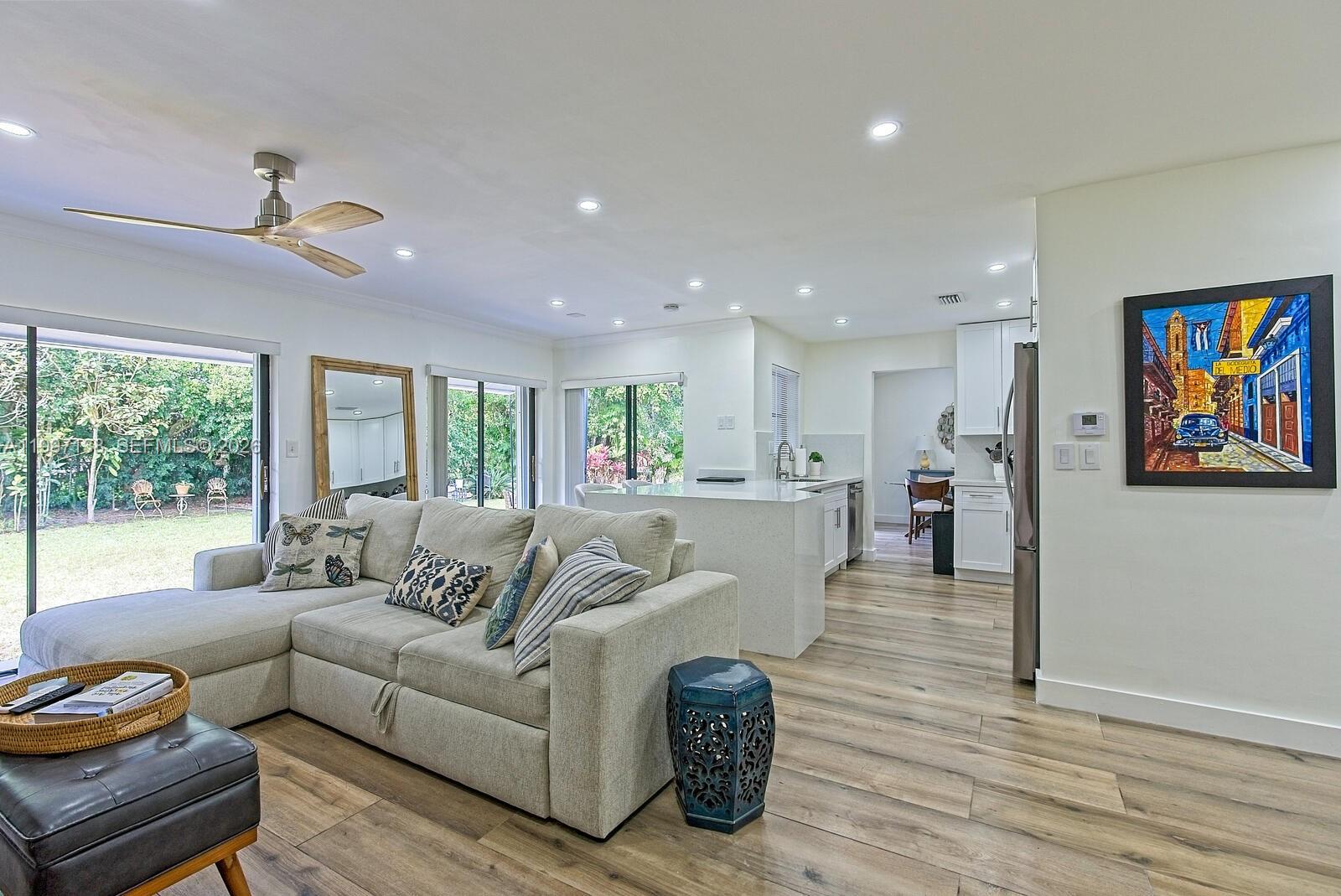 10900 SW 124th Rd Miami, FL 33176