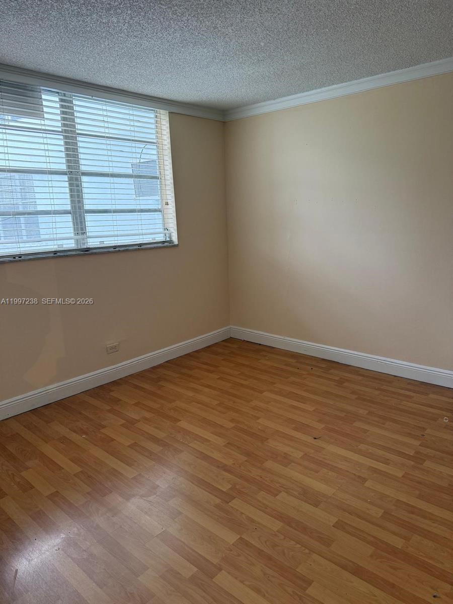 447 NE 195th St #309 Miami, FL 33179