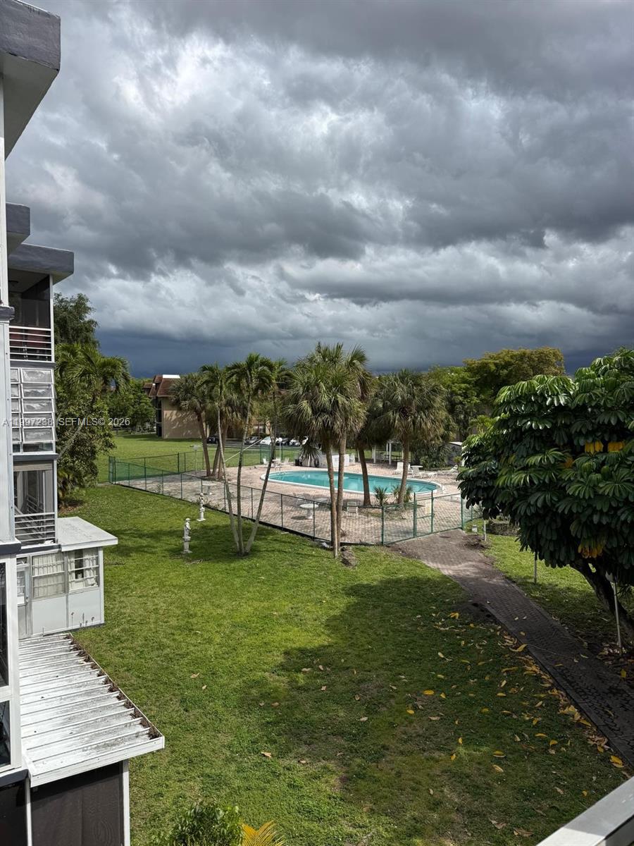 447 NE 195th St #309 Miami, FL 33179