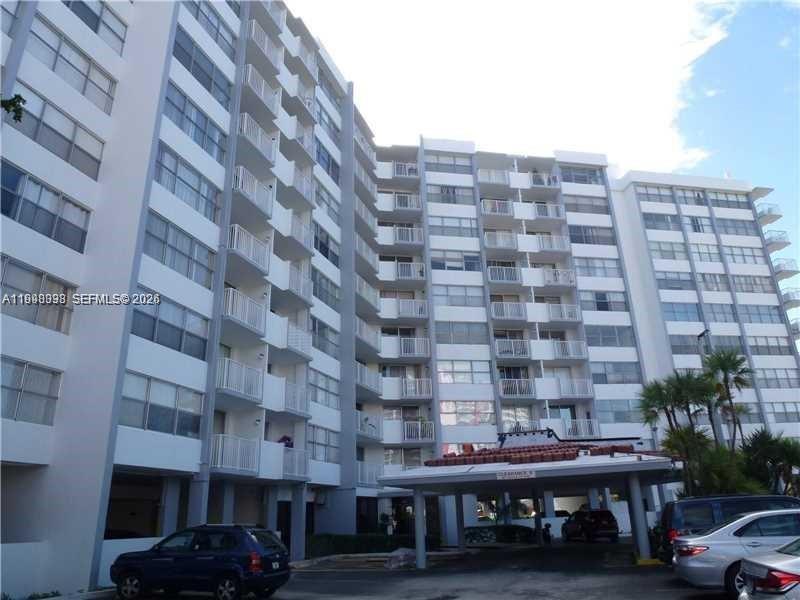1300 NE Miami Gdns Dr #616E