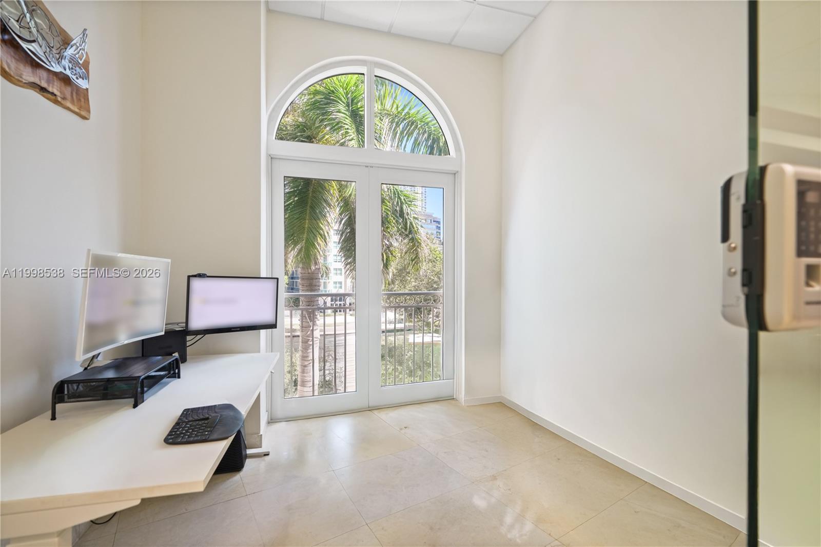 Undisclosed Address Fort Lauderdale, FL 33301