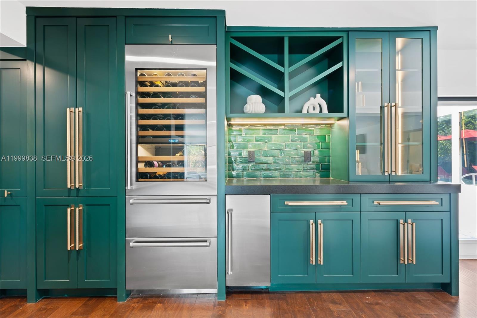 3001 Bayview Dr Fort Lauderdale, FL 33306