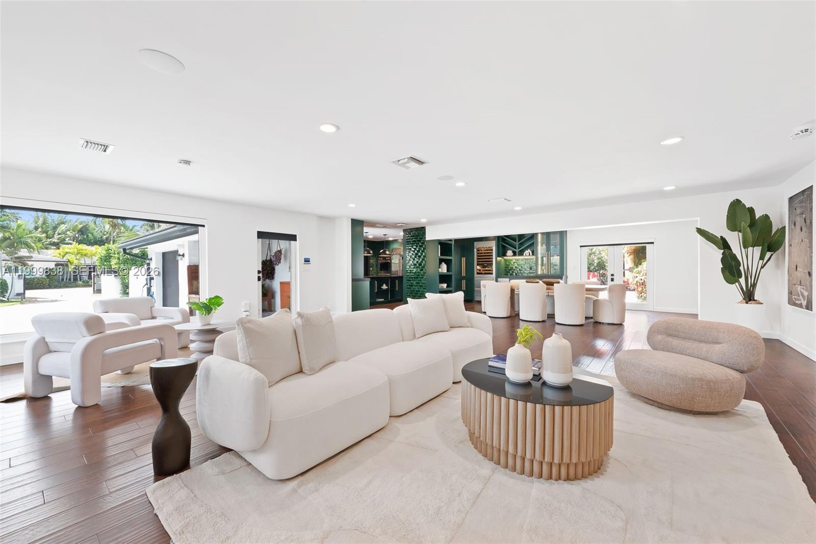 3001 Bayview Dr Fort Lauderdale, FL 33306