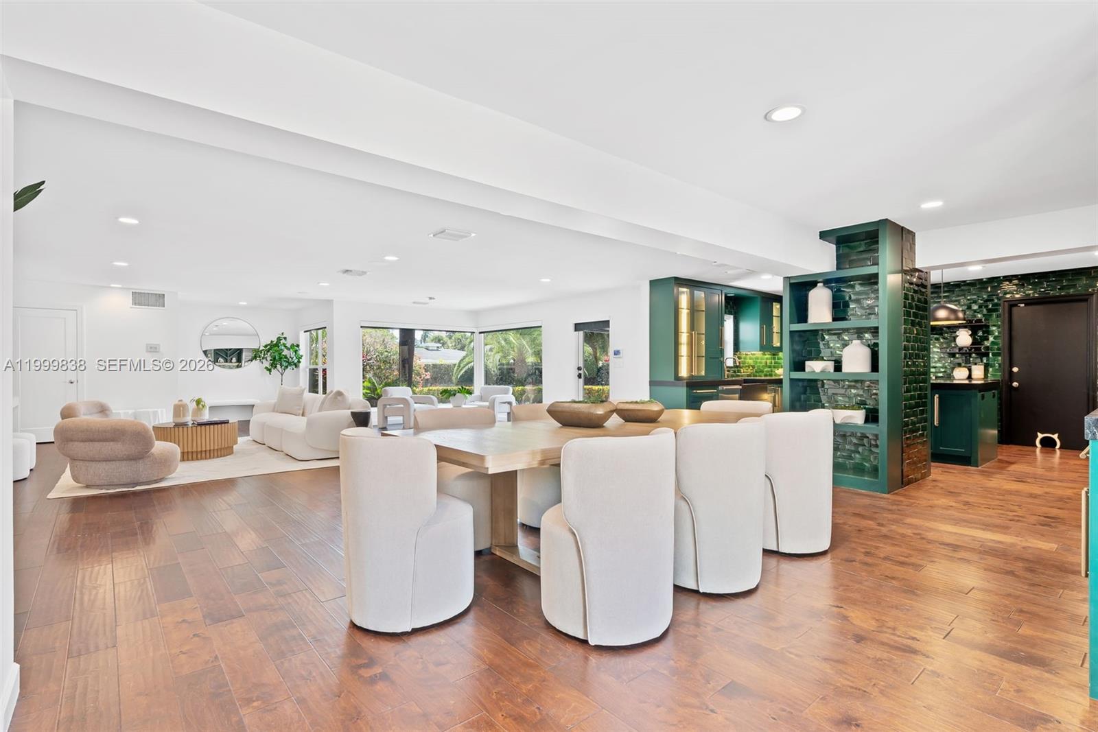 3001 Bayview Dr Fort Lauderdale, FL 33306