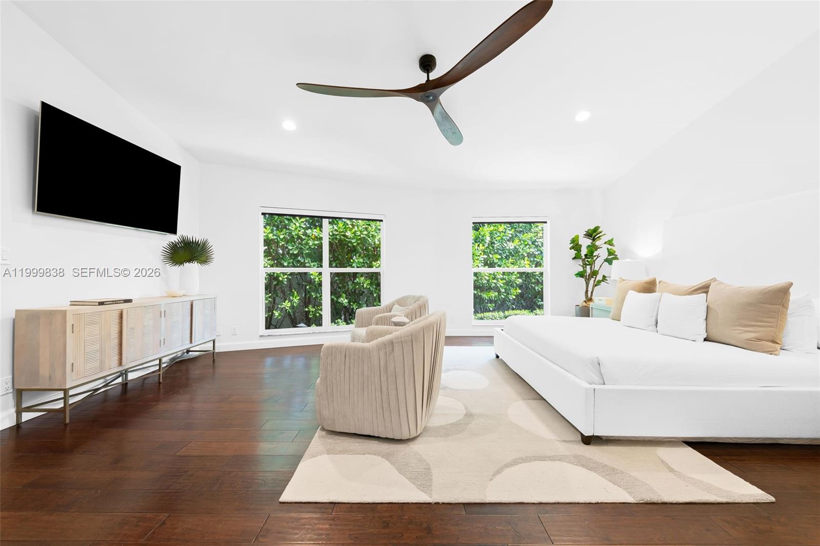 3001 Bayview Dr Fort Lauderdale, FL 33306