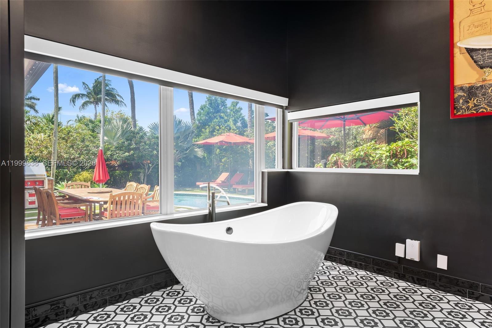 3001 Bayview Dr Fort Lauderdale, FL 33306