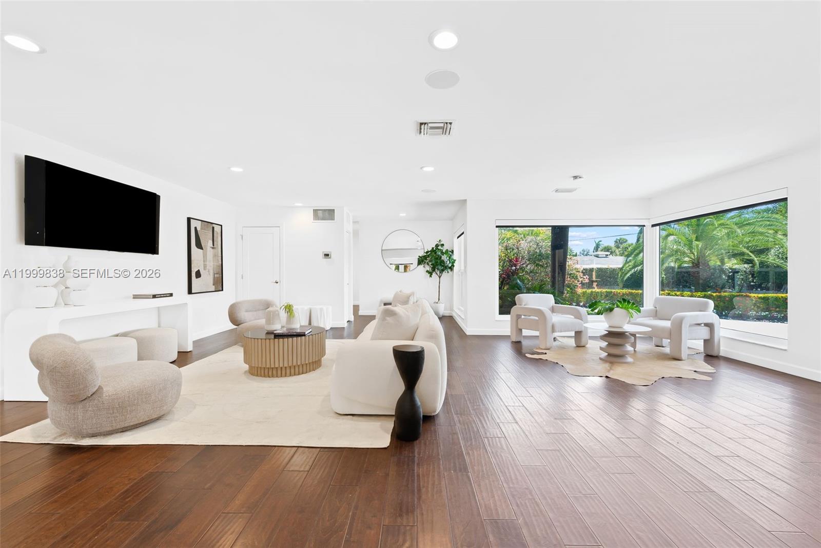 3001 Bayview Dr Fort Lauderdale, FL 33306