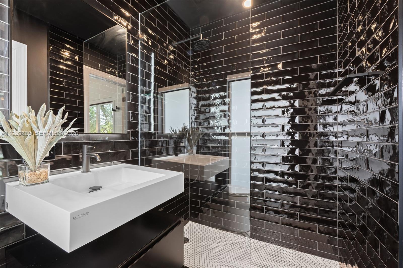 3001 Bayview Dr Fort Lauderdale, FL 33306