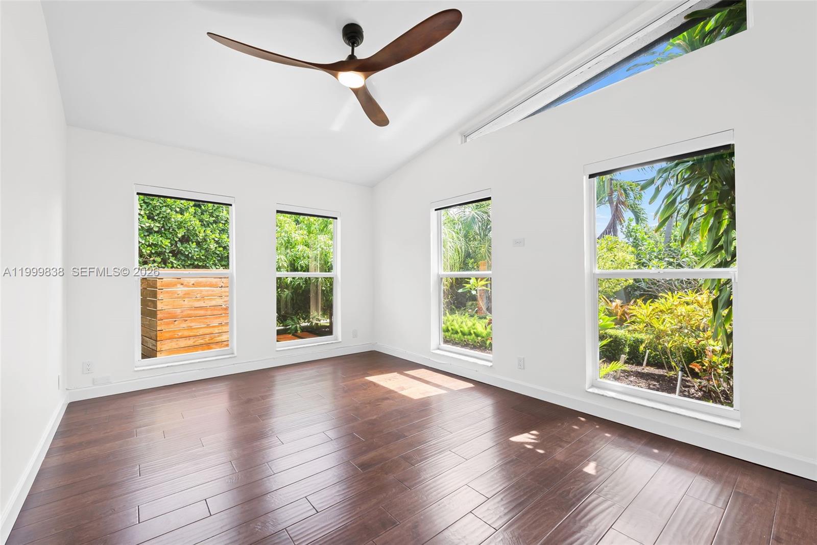 3001 Bayview Dr Fort Lauderdale, FL 33306