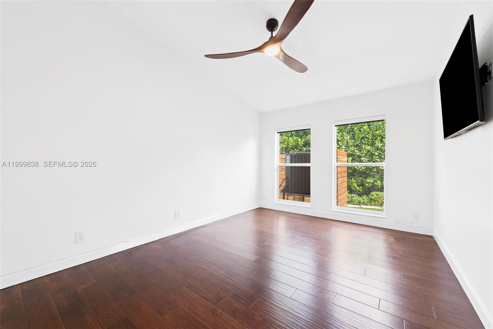 3001 Bayview Dr Fort Lauderdale, FL 33306