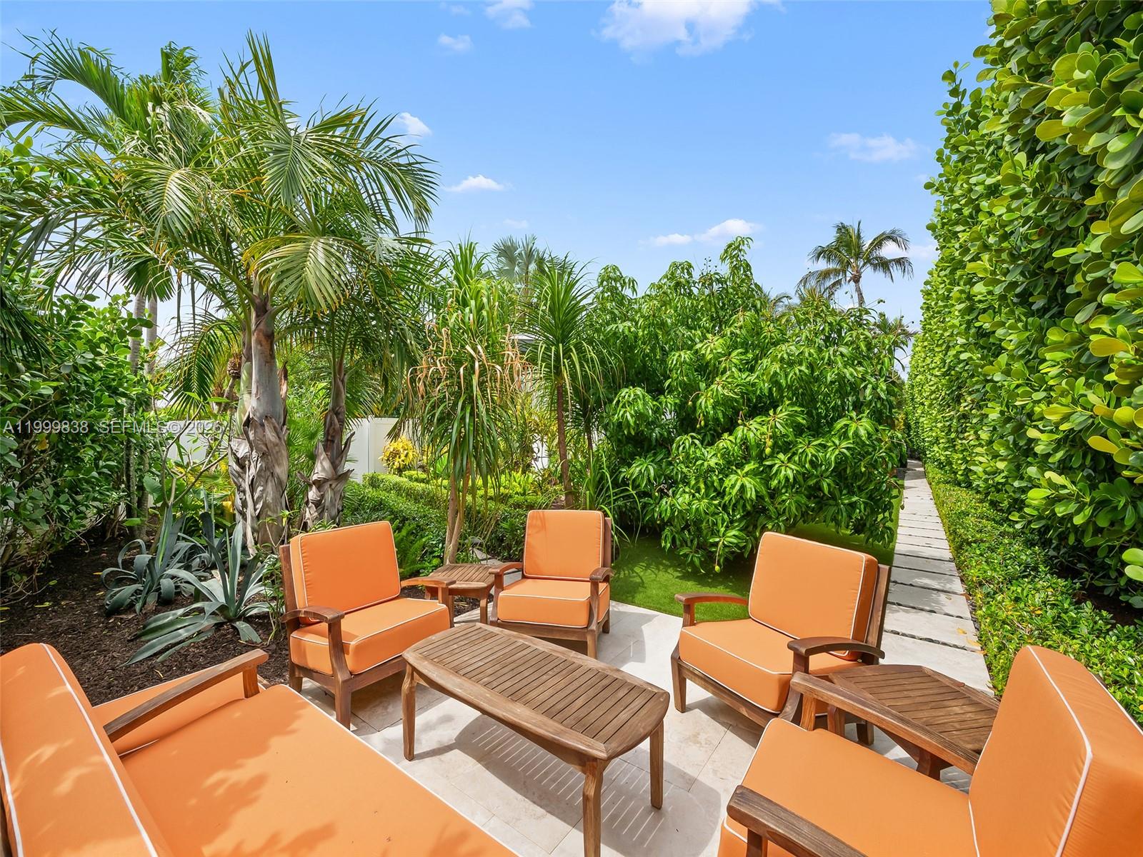 3001 Bayview Dr Fort Lauderdale, FL 33306