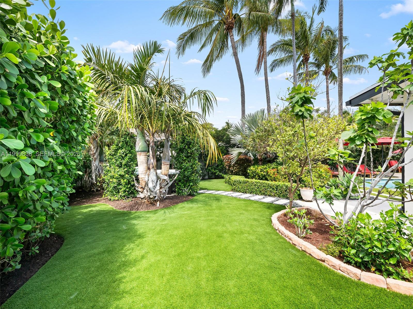 3001 Bayview Dr Fort Lauderdale, FL 33306