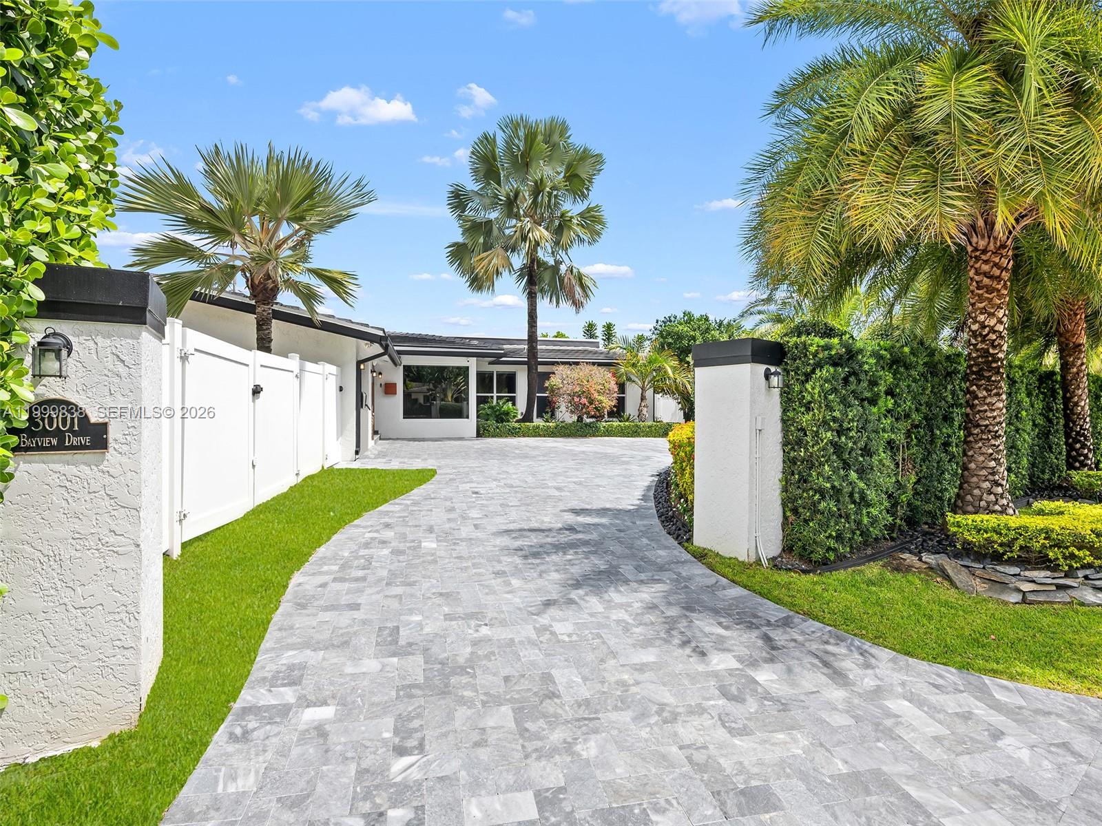 3001 Bayview Dr Fort Lauderdale, FL 33306