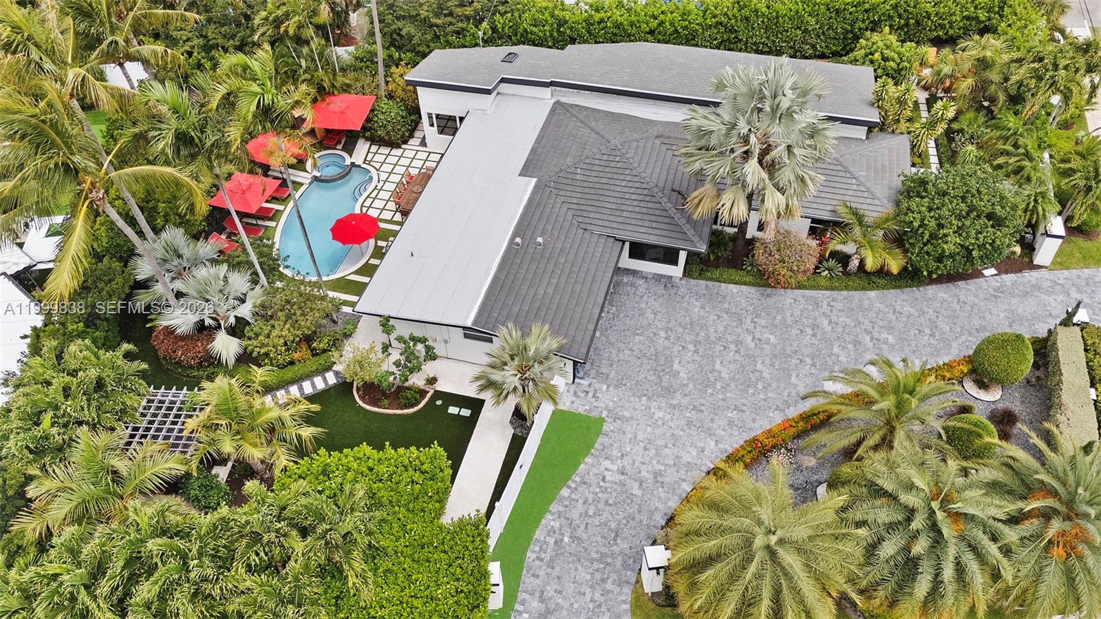 3001 Bayview Dr Fort Lauderdale, FL 33306