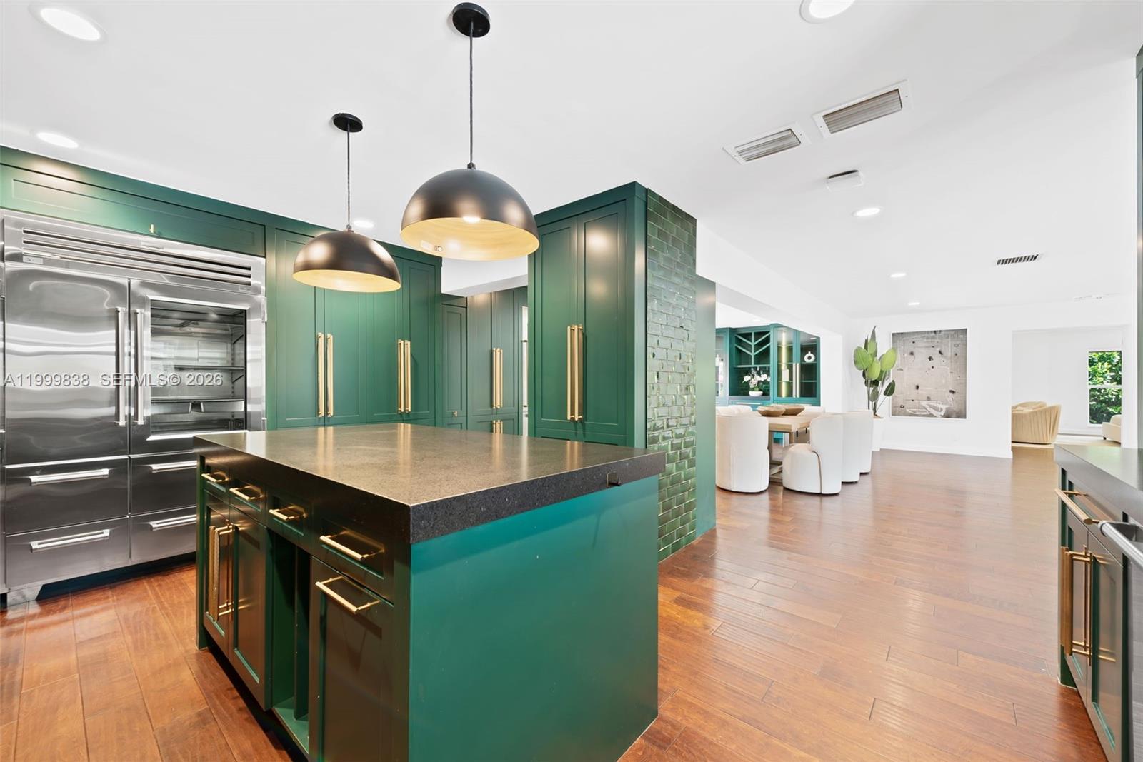 3001 Bayview Dr Fort Lauderdale, FL 33306