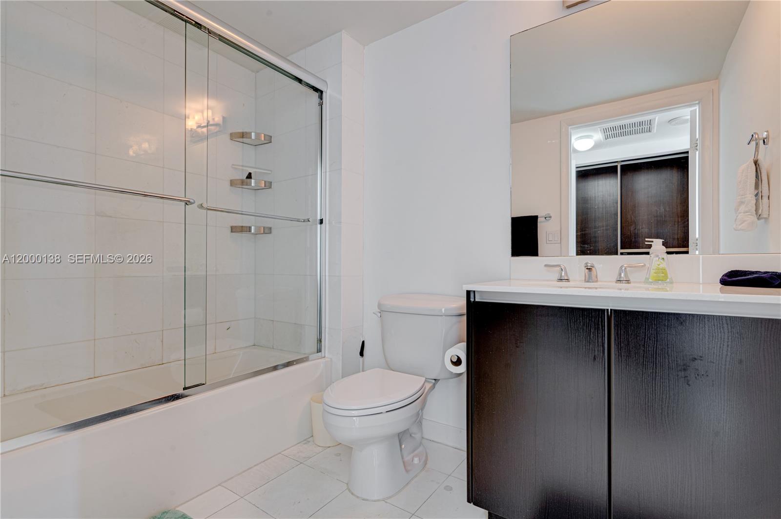 image Onyx on the Bay39