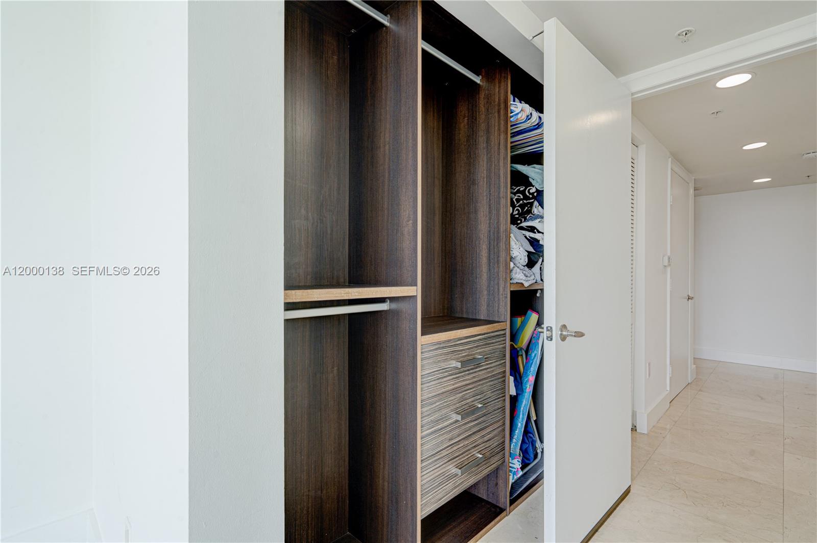 image Onyx on the Bay41