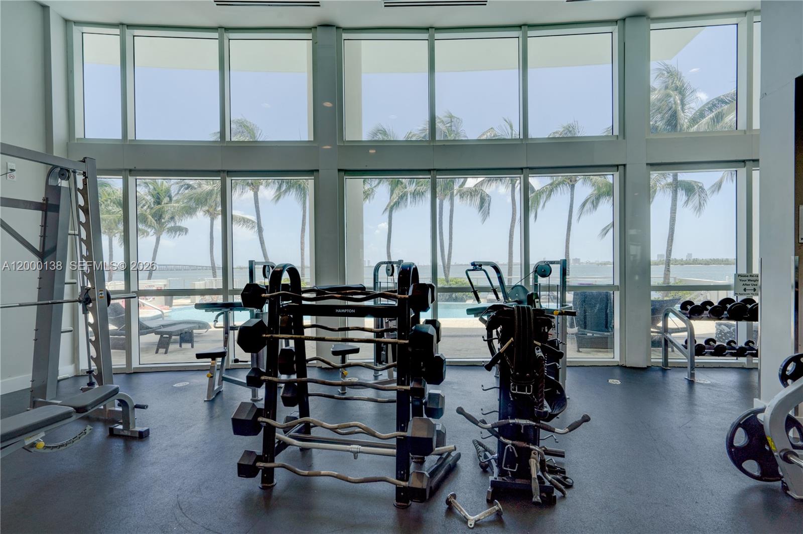 image Onyx on the Bay49