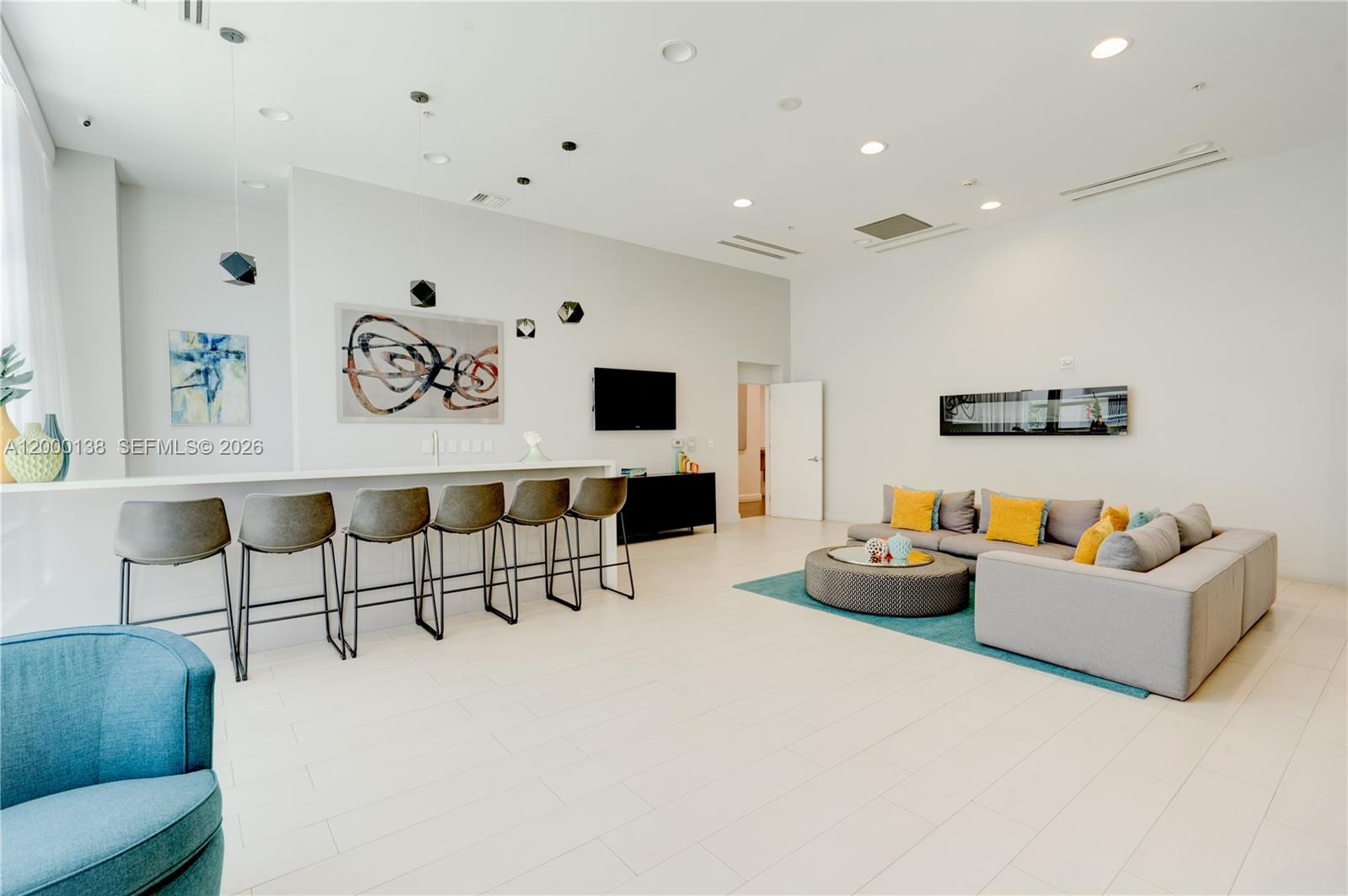 image Onyx on the Bay60