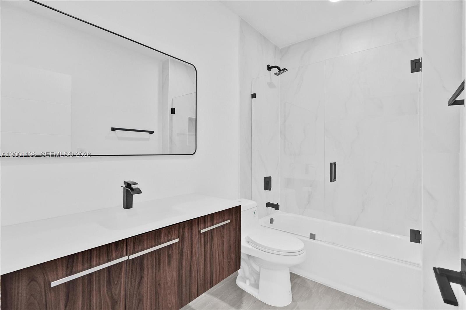 633 NE 70th St Miami, FL 33138