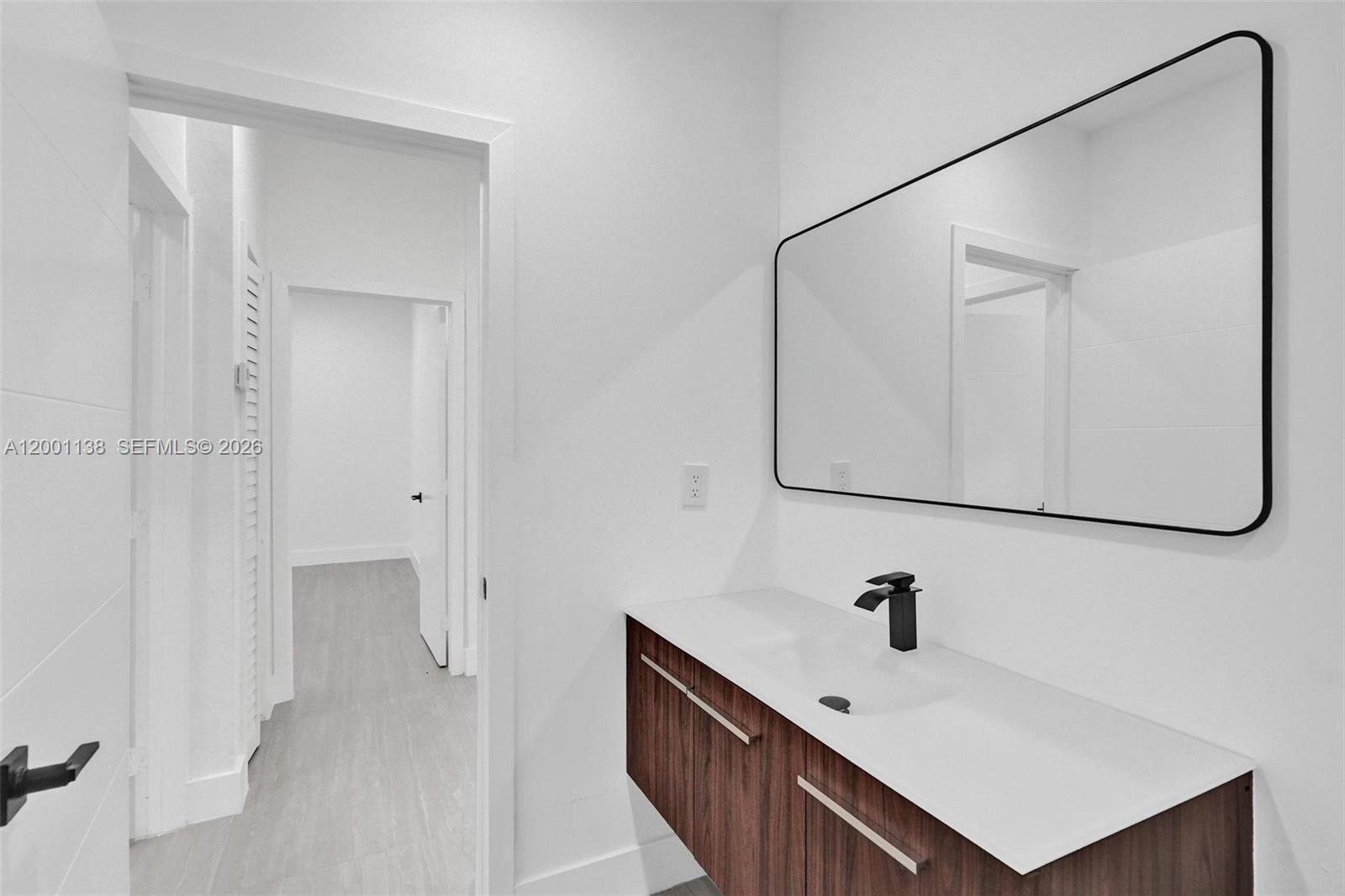 633 NE 70th St Miami, FL 33138