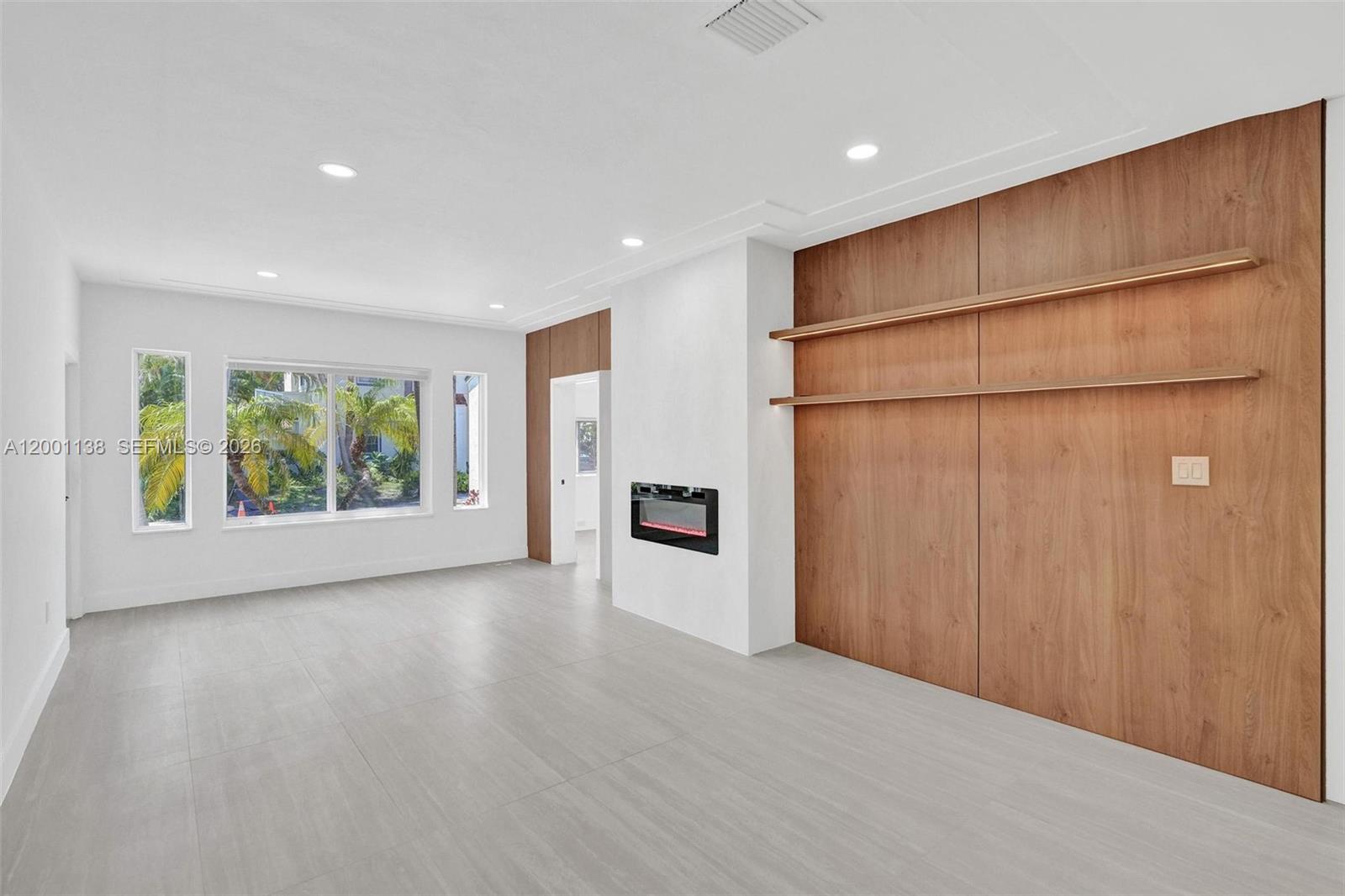 633 NE 70th St Miami, FL 33138