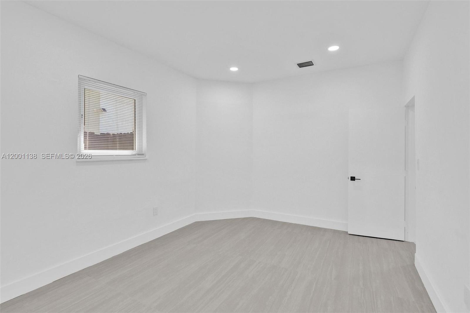 633 NE 70th St Miami, FL 33138