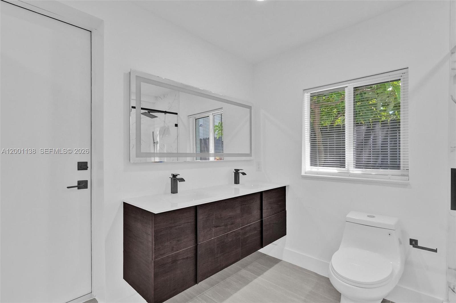 633 NE 70th St Miami, FL 33138