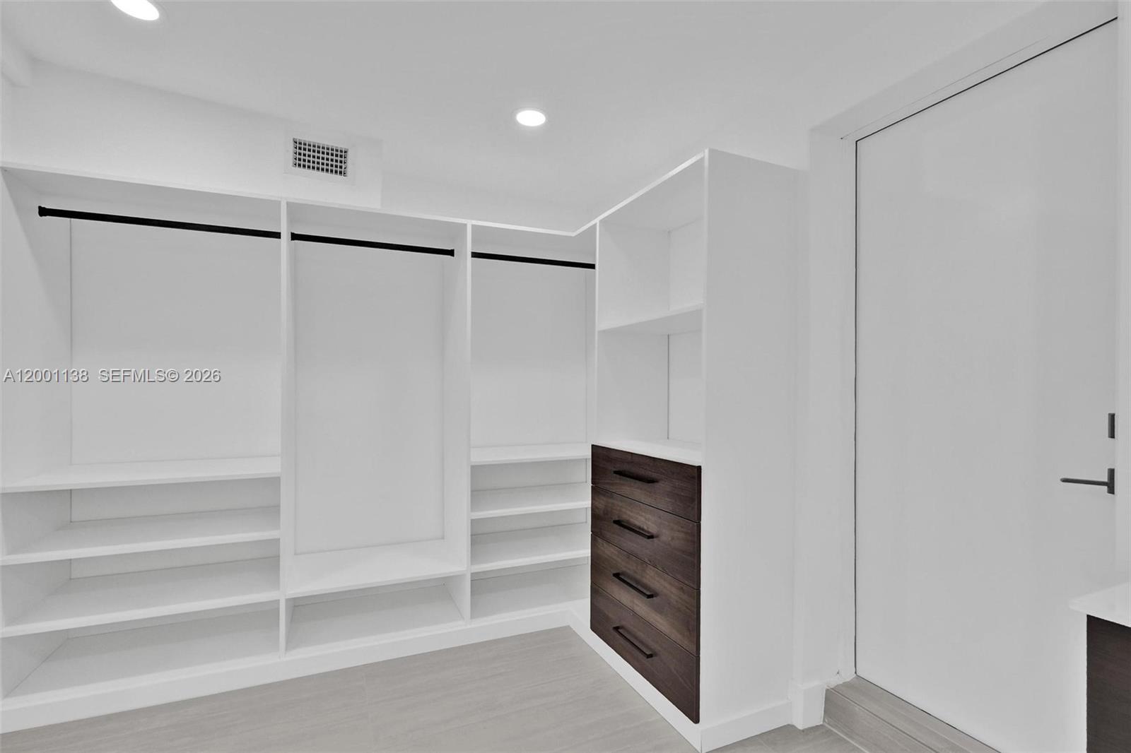 633 NE 70th St Miami, FL 33138