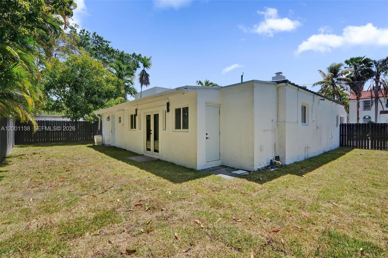 633 NE 70th St Miami, FL 33138