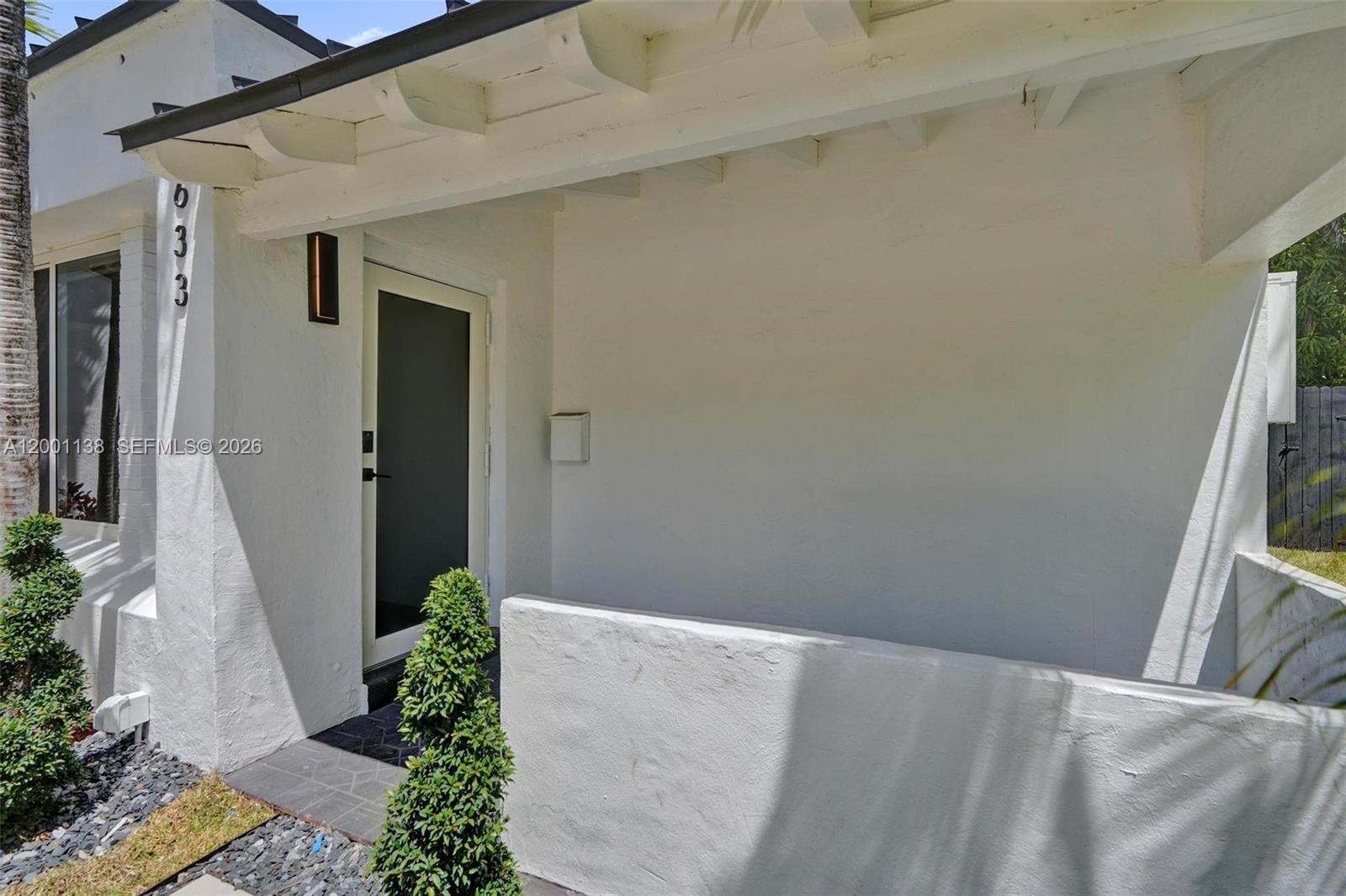 633 NE 70th St Miami, FL 33138