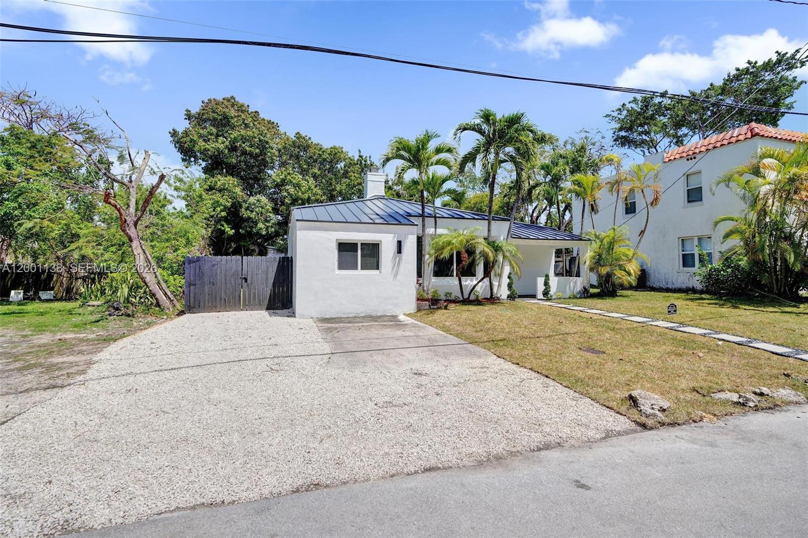 633 NE 70th St Miami, FL 33138