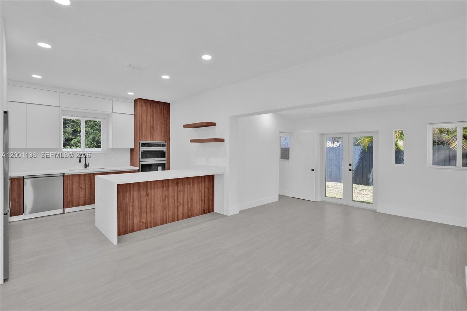 633 NE 70th St Miami, FL 33138