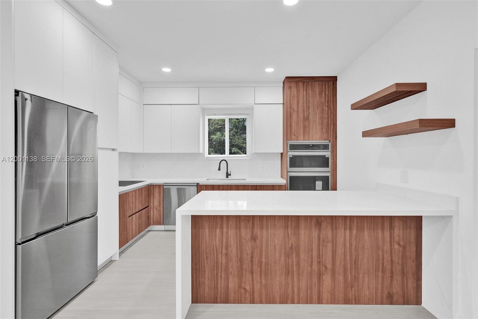 633 NE 70th St Miami, FL 33138