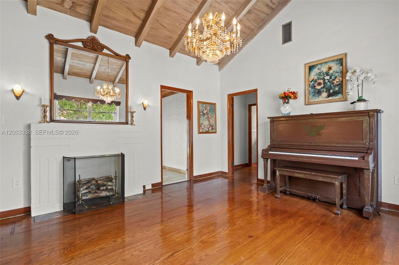1879 SW 16th St Miami, FL 33145