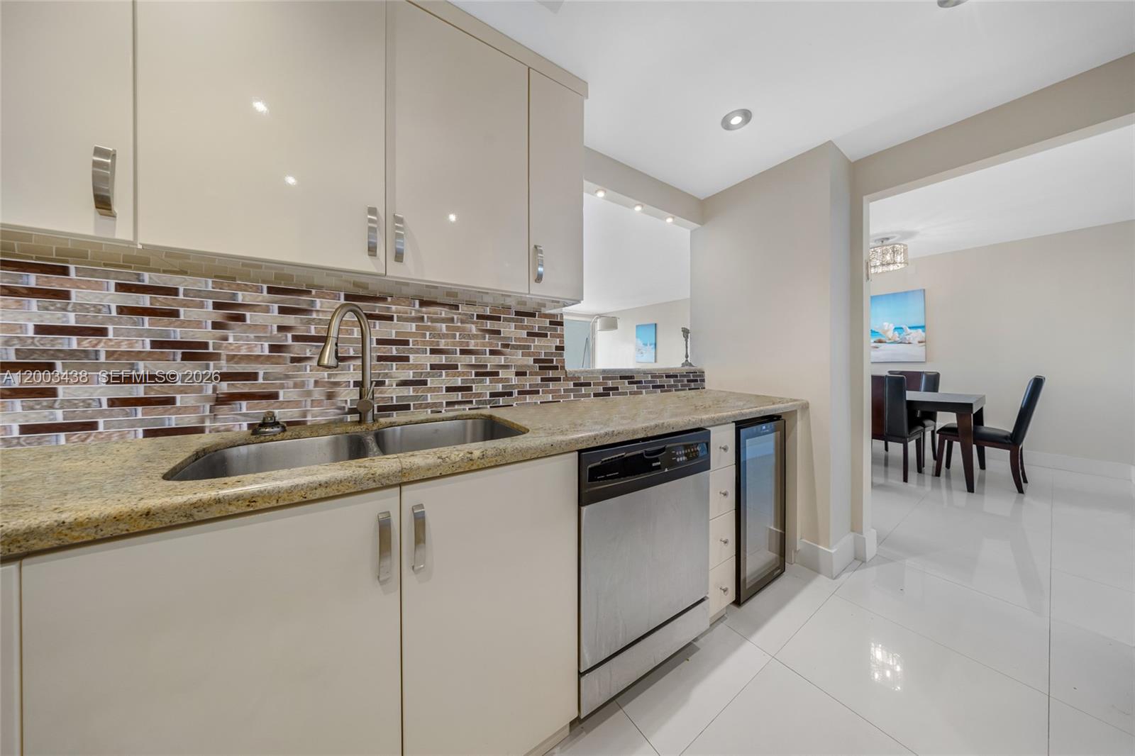image Arlen House East11
