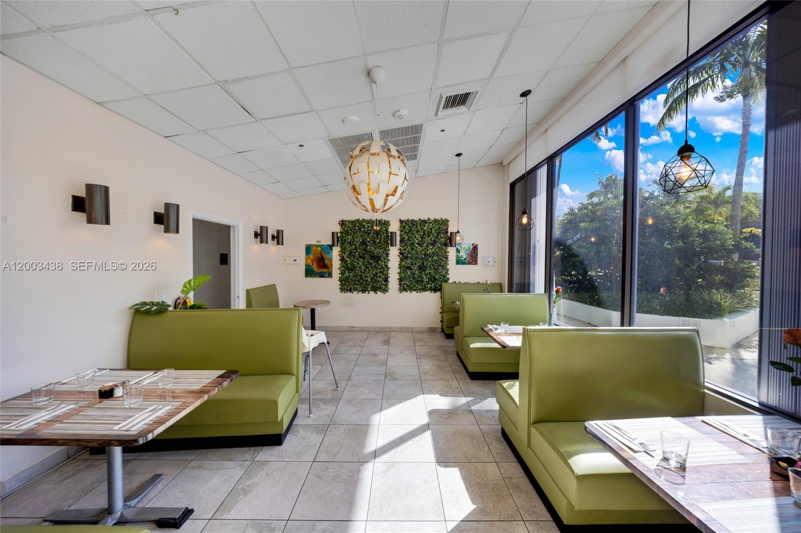 image Arlen House East31