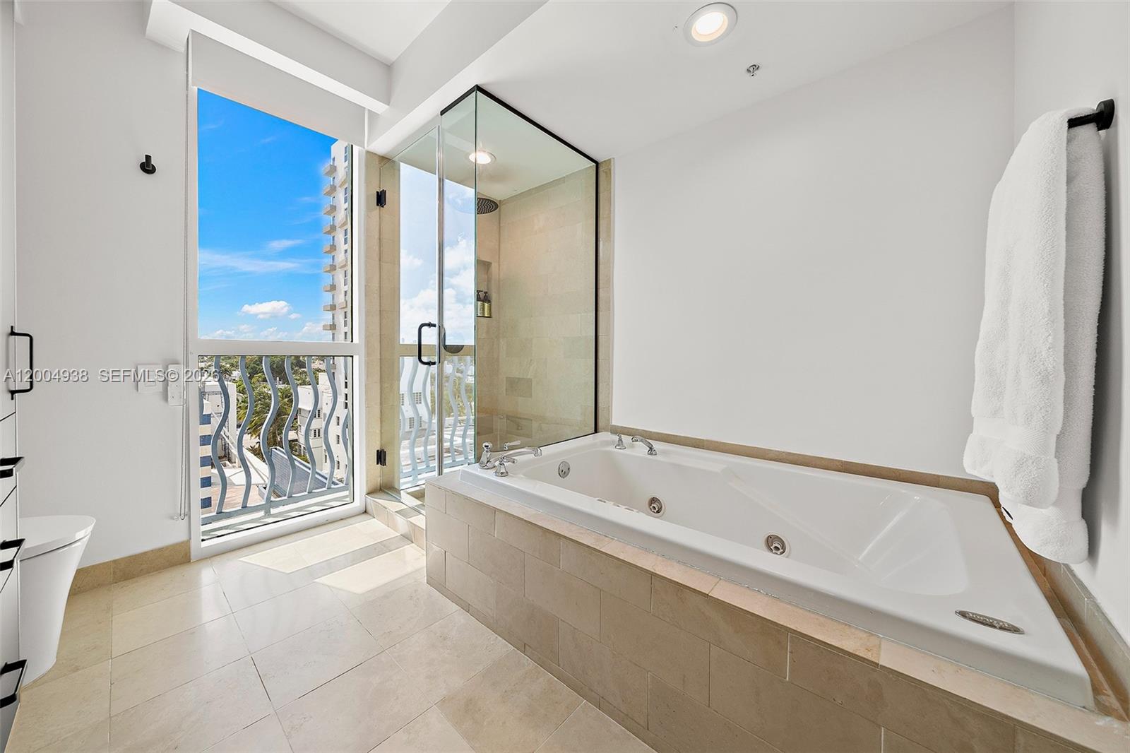 1500 Ocean Dr #607 Miami Beach, FL 33139