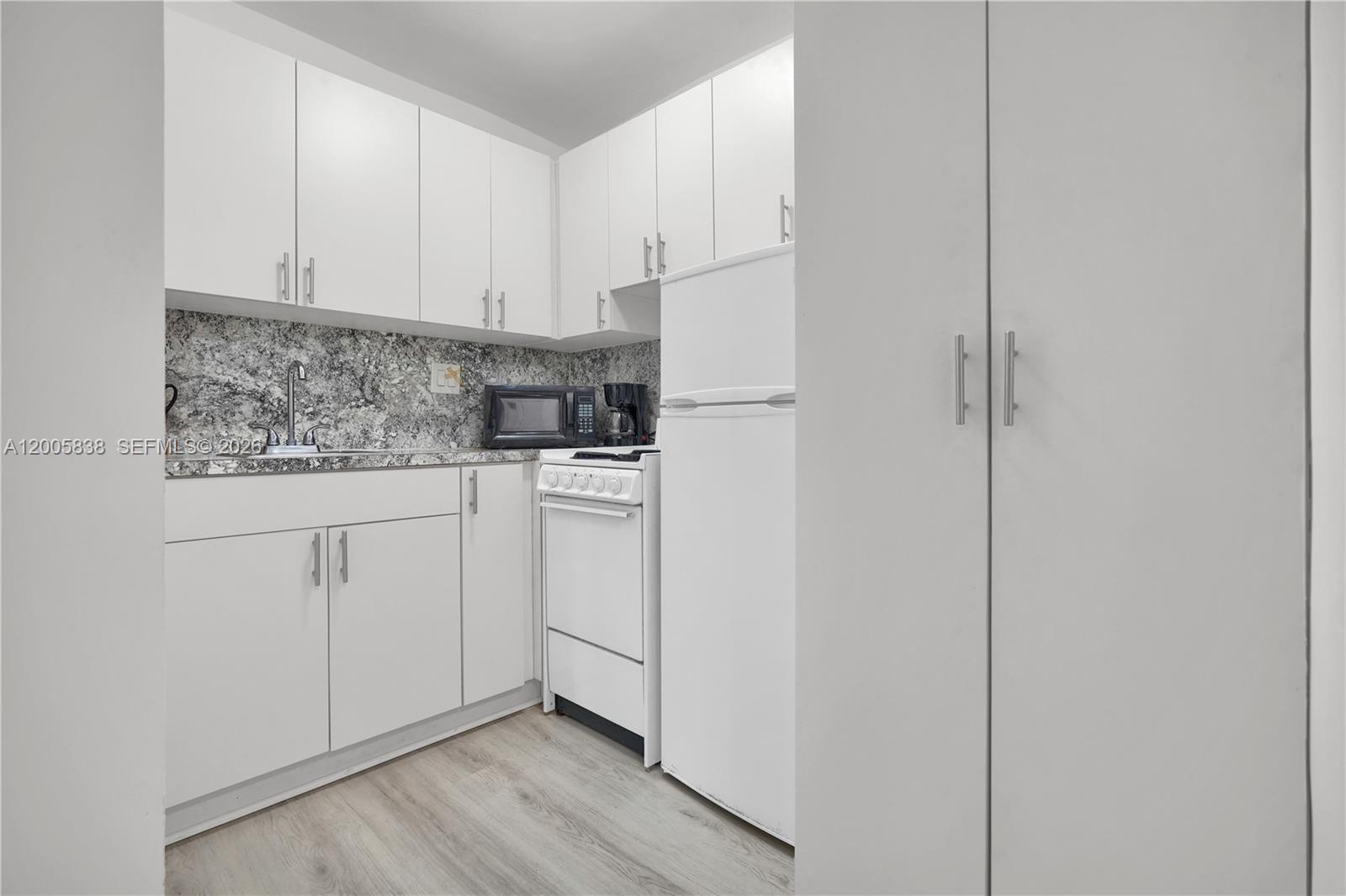 126 NW 33rd St Miami, FL 33127