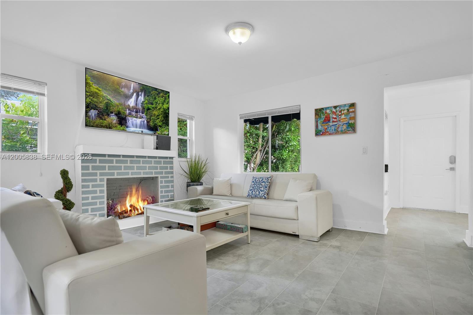 126 NW 33rd St Miami, FL 33127