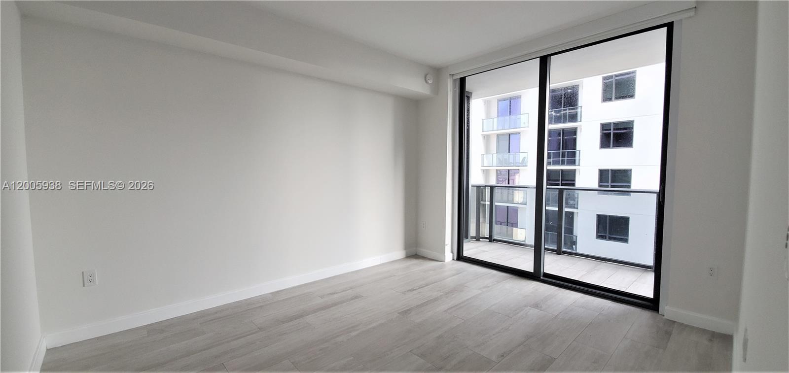 image Brickell Heights West13