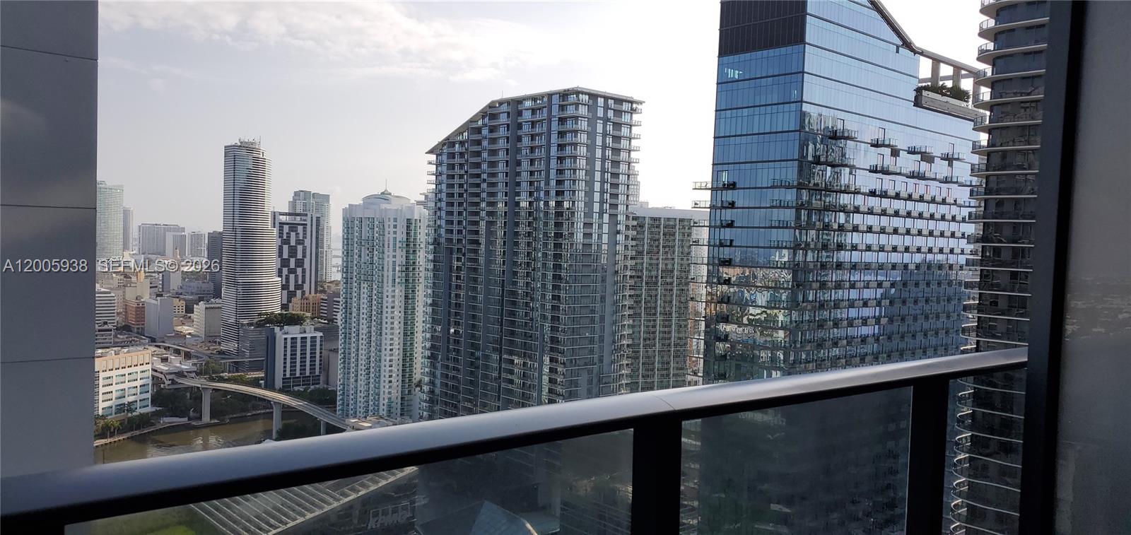 image Brickell Heights West22