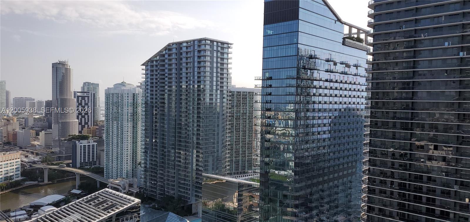 image Brickell Heights West24
