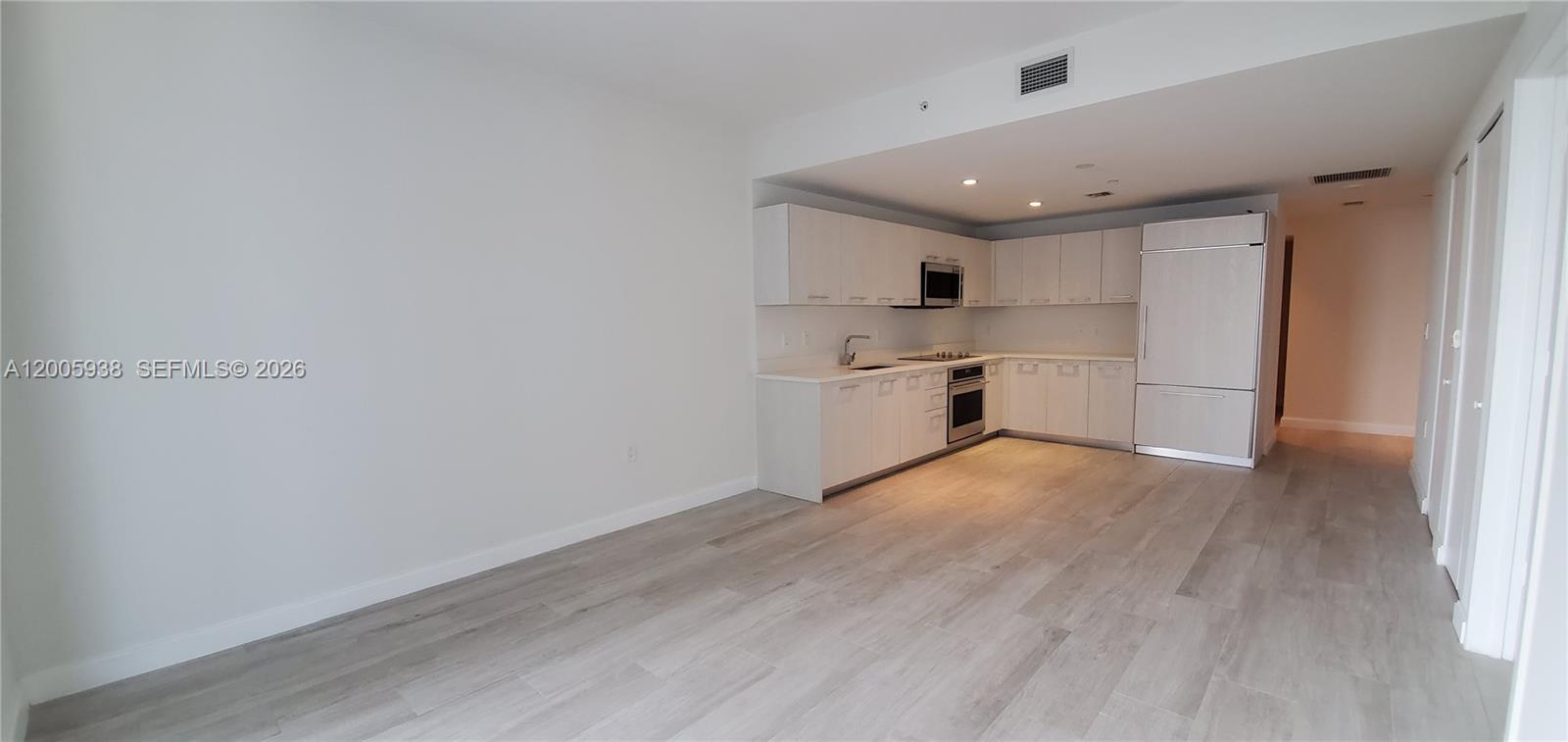 image Brickell Heights West8